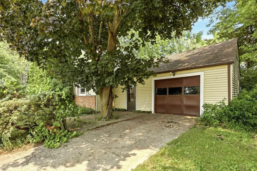 3978 N Michigan Avenue Carrollton Township MI 48604