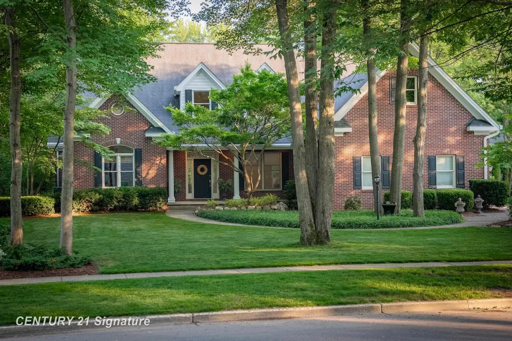 1506 Foxwood Drive Midland City MI 48642