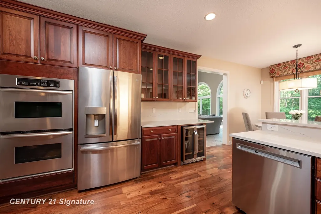 1506 Foxwood Drive Midland City MI 48642