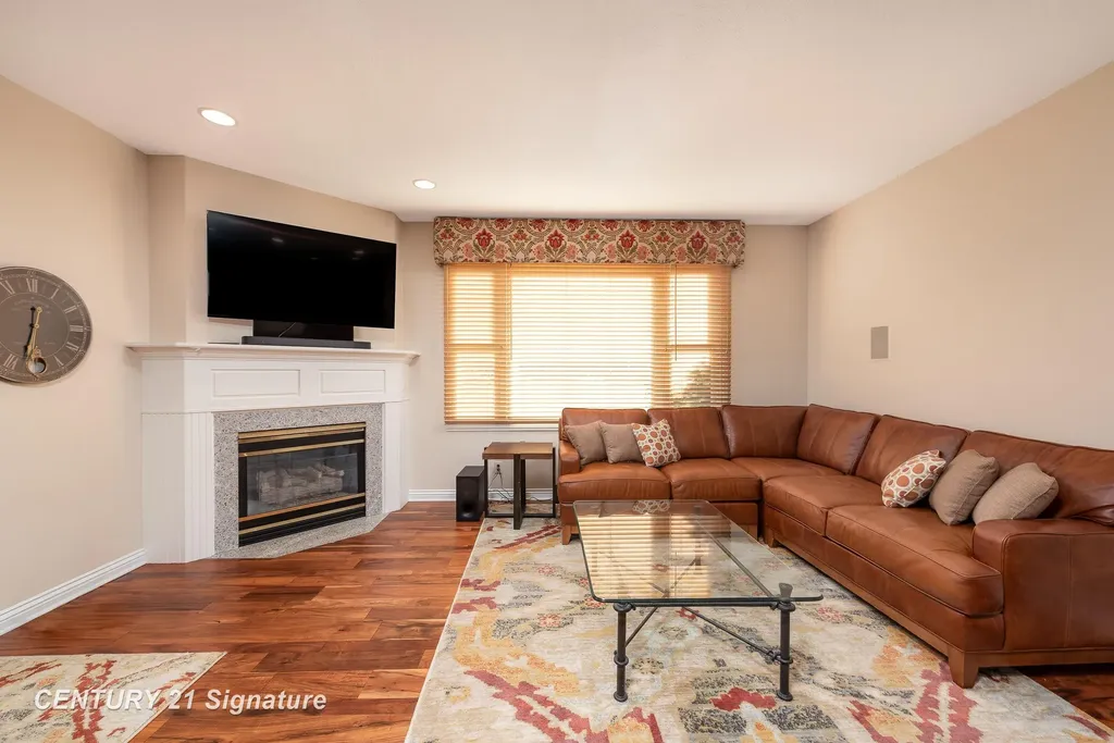 1506 Foxwood Drive Midland City MI 48642