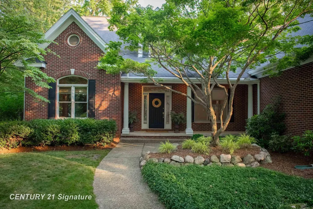 1506 Foxwood Drive Midland City MI 48642