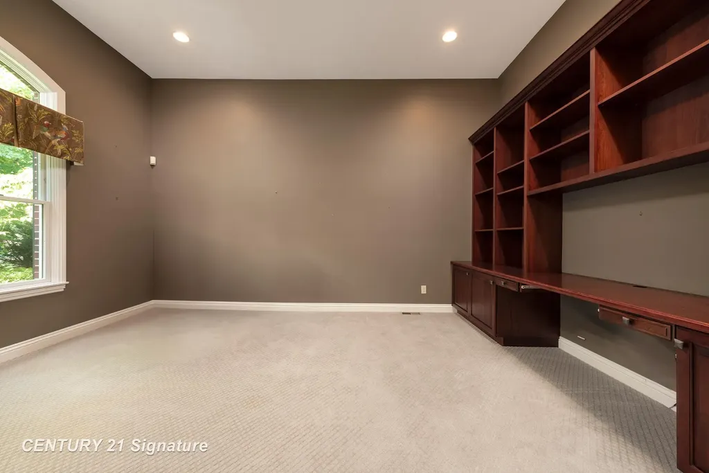 1506 Foxwood Drive Midland City MI 48642