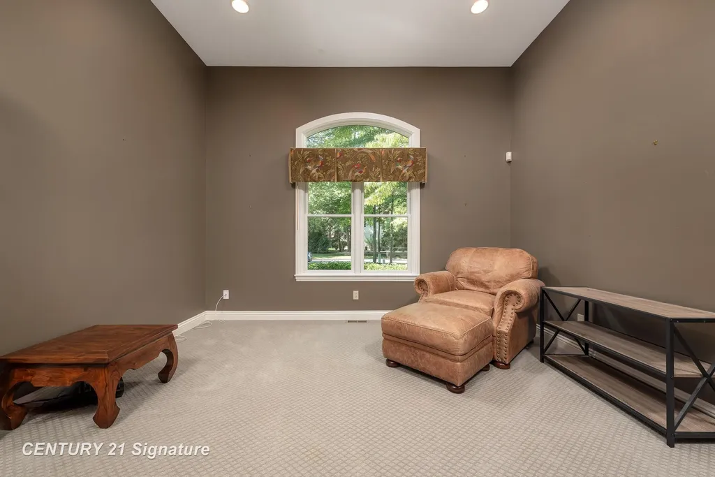 1506 Foxwood Drive Midland City MI 48642