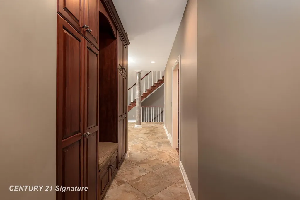 1506 Foxwood Drive Midland City MI 48642