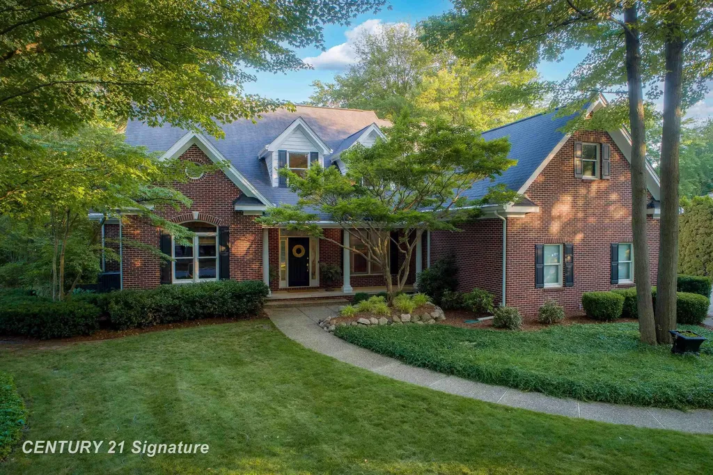 1506 Foxwood Drive Midland City MI 48642