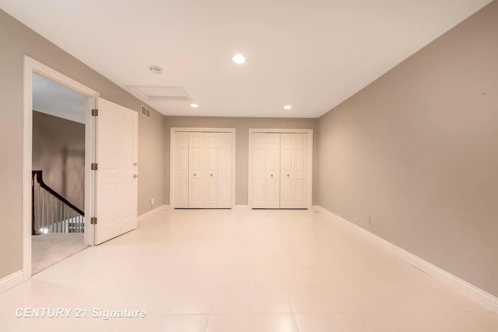 1506 Foxwood Drive Midland City MI 48642