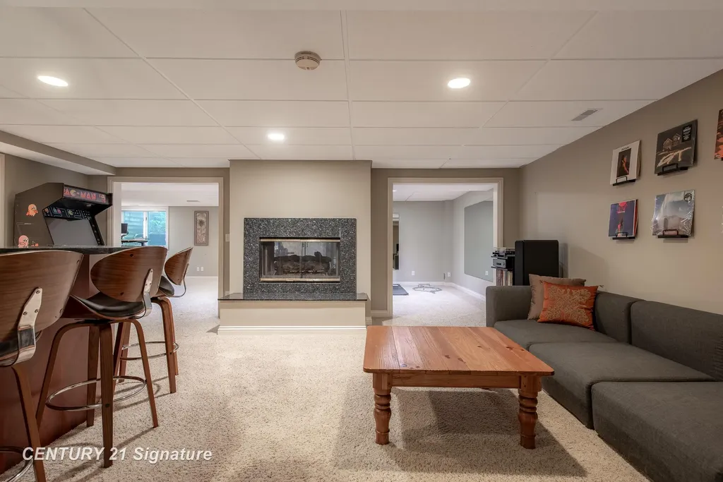 1506 Foxwood Drive Midland City MI 48642