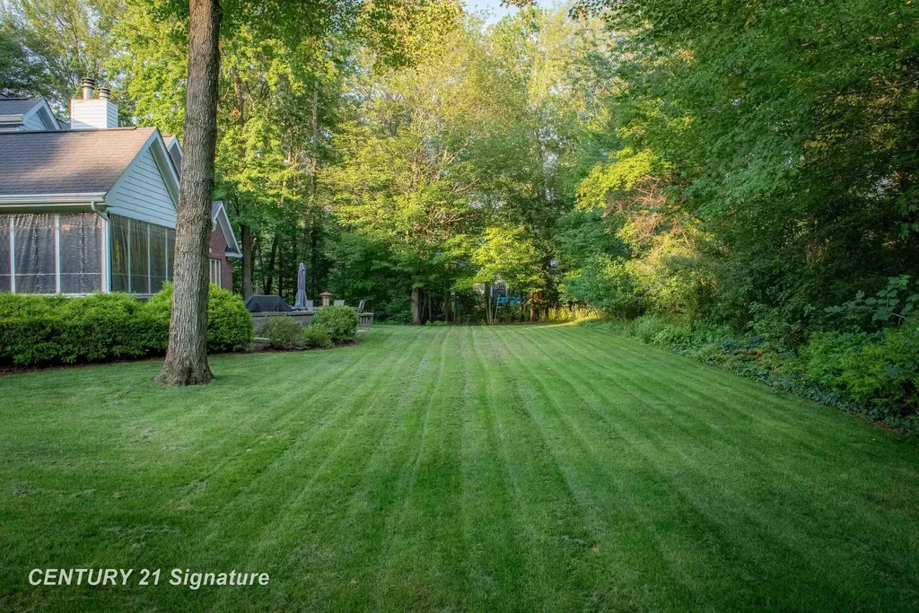 1506 Foxwood Drive Midland City MI 48642