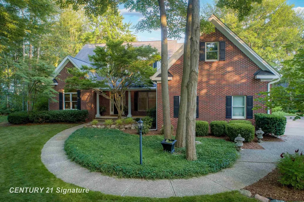 1506 Foxwood Drive Midland City MI 48642