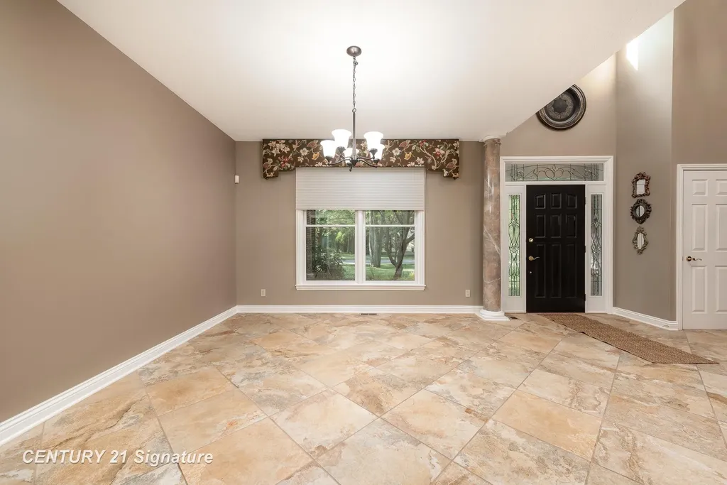1506 Foxwood Drive Midland City MI 48642