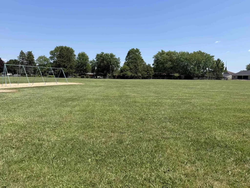4200 Clement Drive Saginaw Charter Township MI 48603