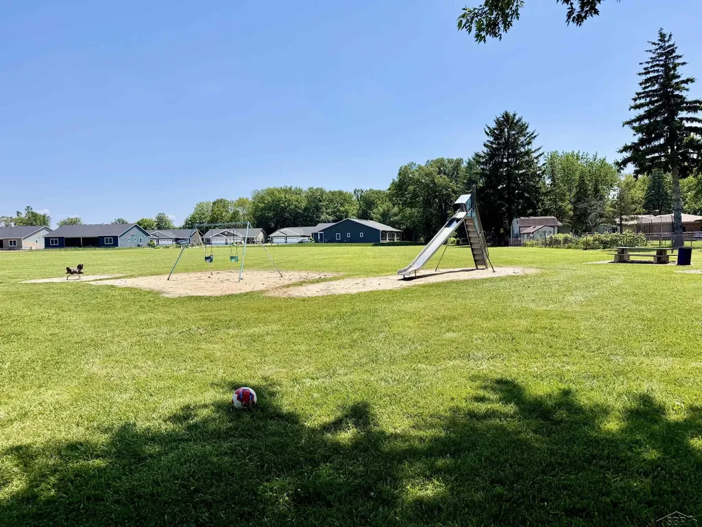 4200 Clement Drive Saginaw Charter Township MI 48603