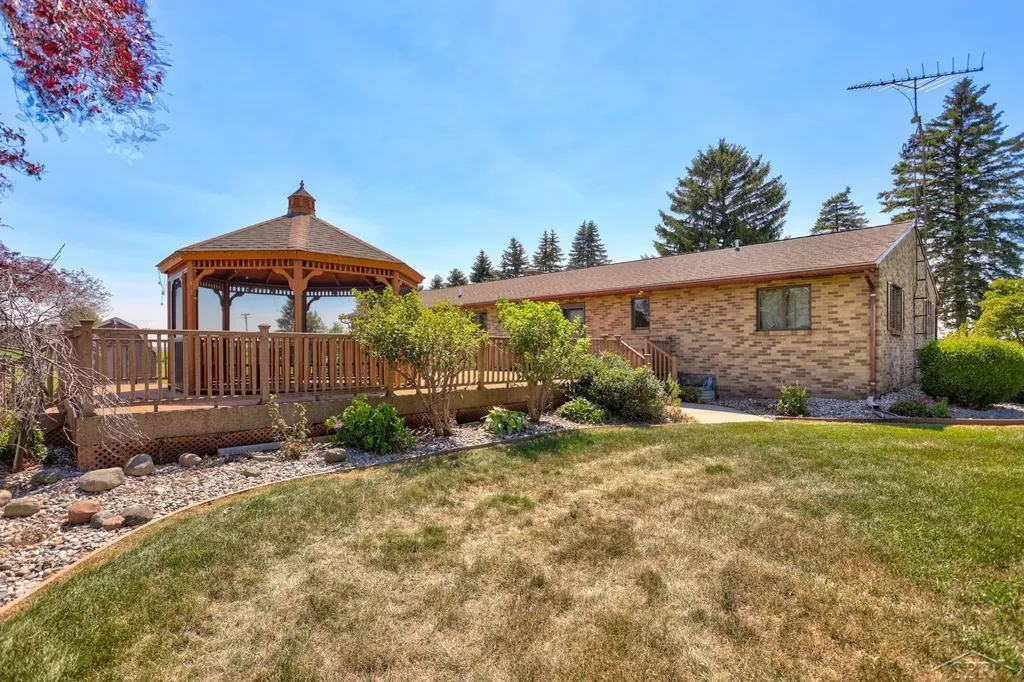 8530 N Orr Road Tittabawassee Township MI 48623