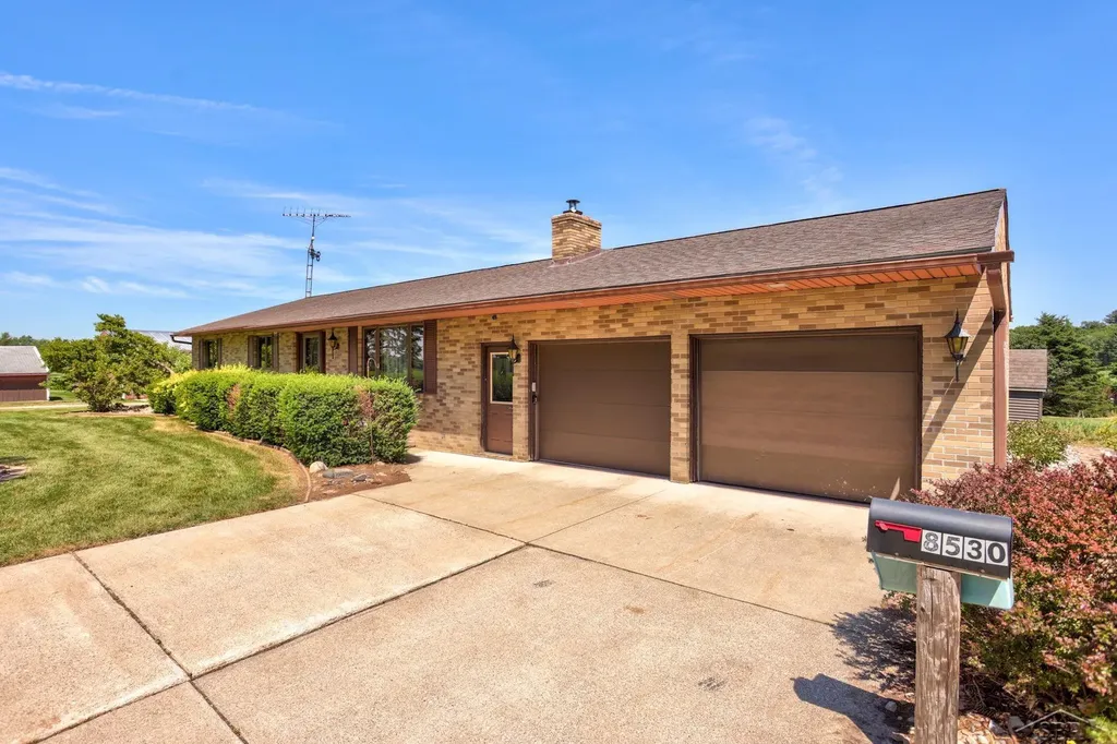 8530 N Orr Road Tittabawassee Township MI 48623