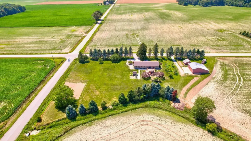 8530 N Orr Road Tittabawassee Township MI 48623