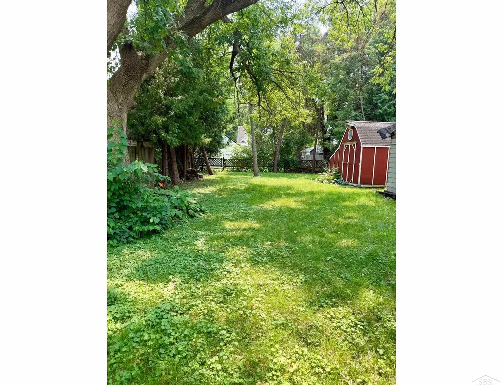 815 Reed Street Saginaw City MI 48602