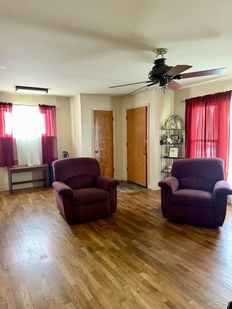815 Reed Street Saginaw City MI 48602