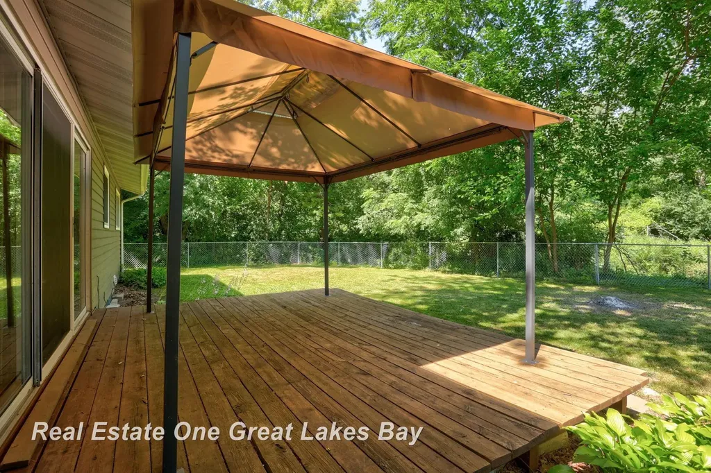 6654 Davis Road Kochville Township MI 48604