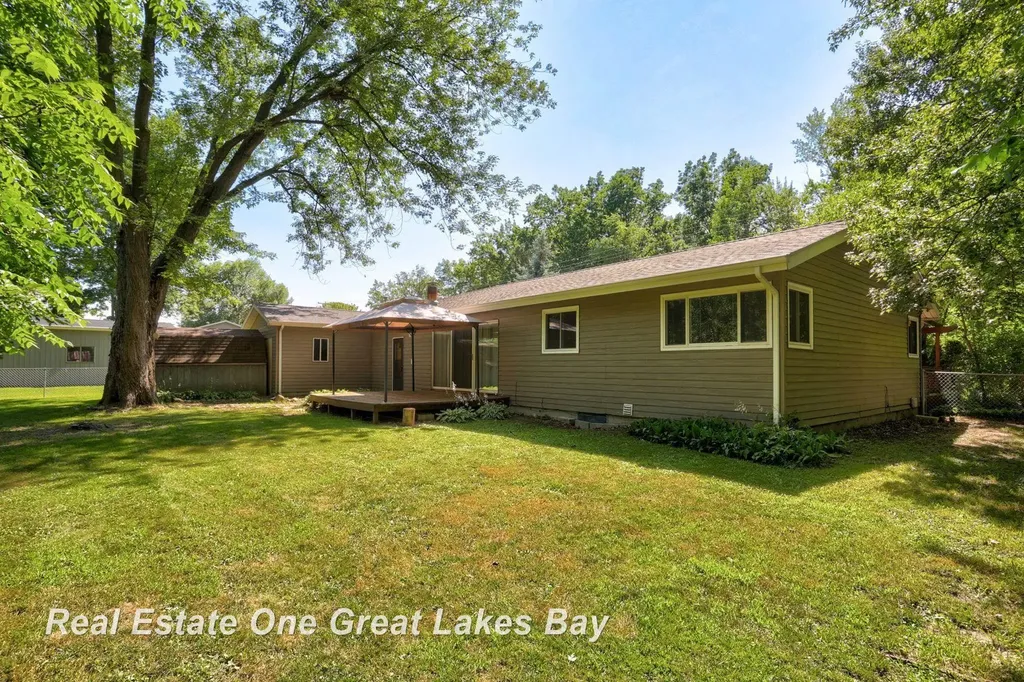 6654 Davis Road Kochville Township MI 48604