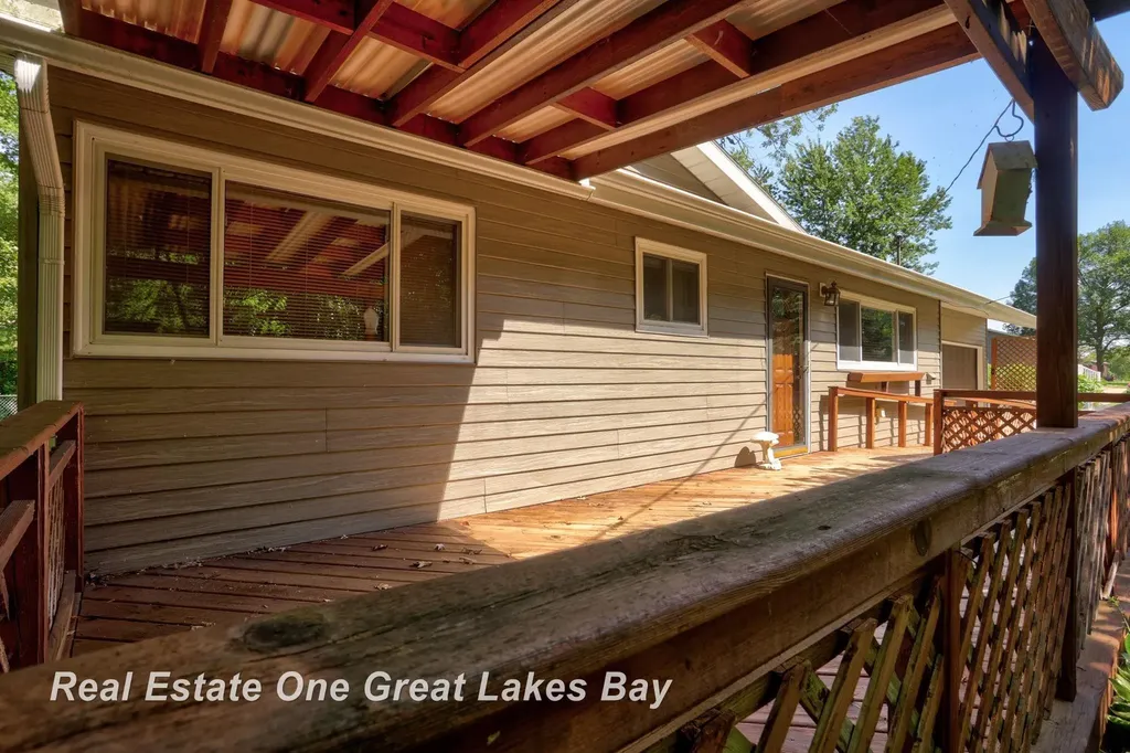 6654 Davis Road Kochville Township MI 48604