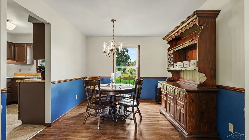 1383 Cranbrook Drive Saginaw Charter Township MI 48638
