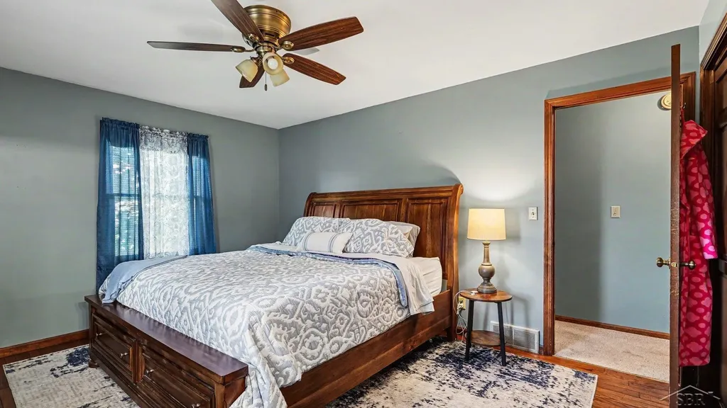 1383 Cranbrook Drive Saginaw Charter Township MI 48638