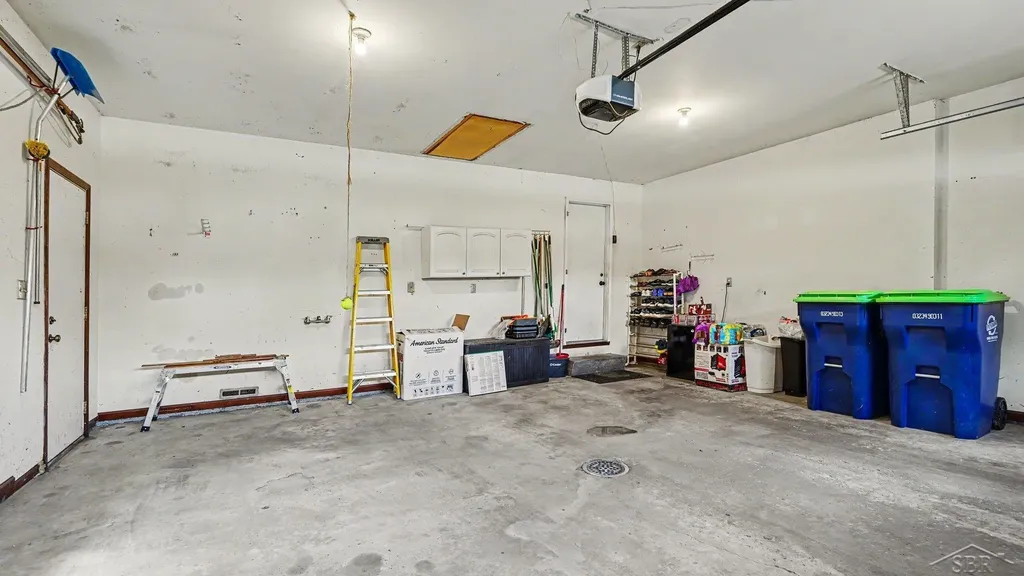 1383 Cranbrook Drive Saginaw Charter Township MI 48638
