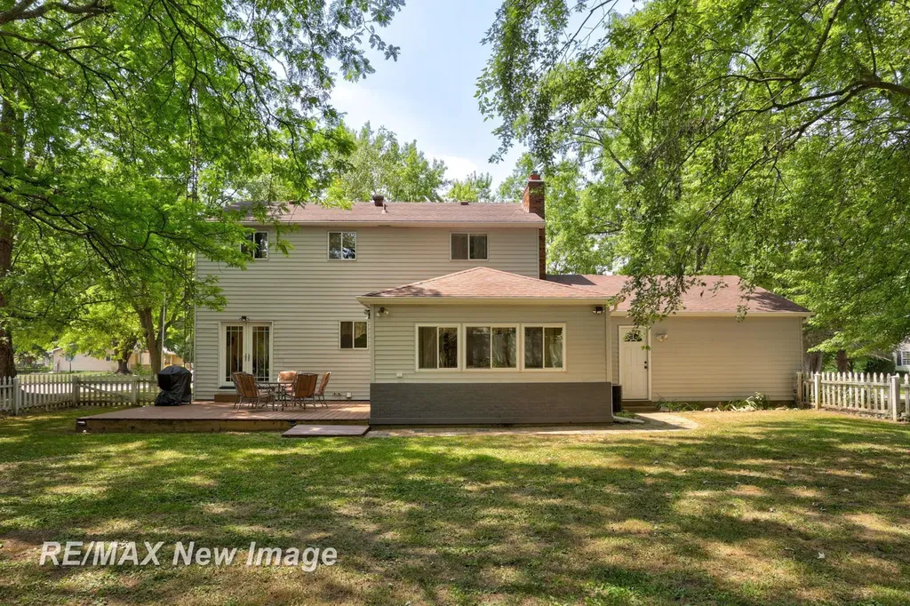 2430 Fair Ln Lane Burton City MI 48509