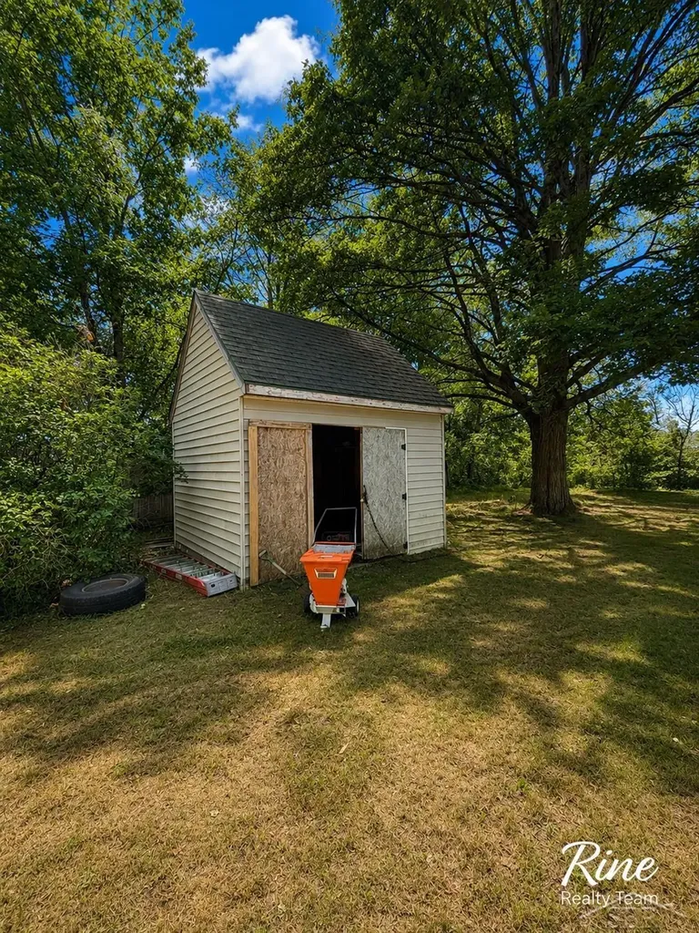 506 Lynn Street Kalkaska Village MI 49646