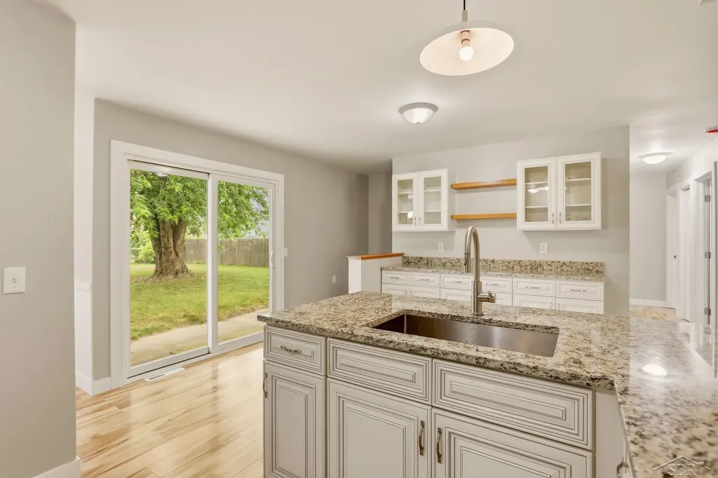 4621 S Wintergreen Drive Saginaw Charter Township MI 48603