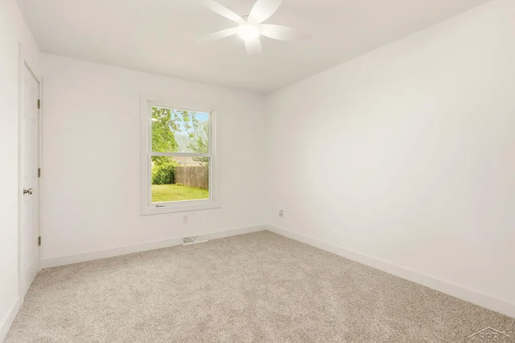 4621 S Wintergreen Drive Saginaw Charter Township MI 48603