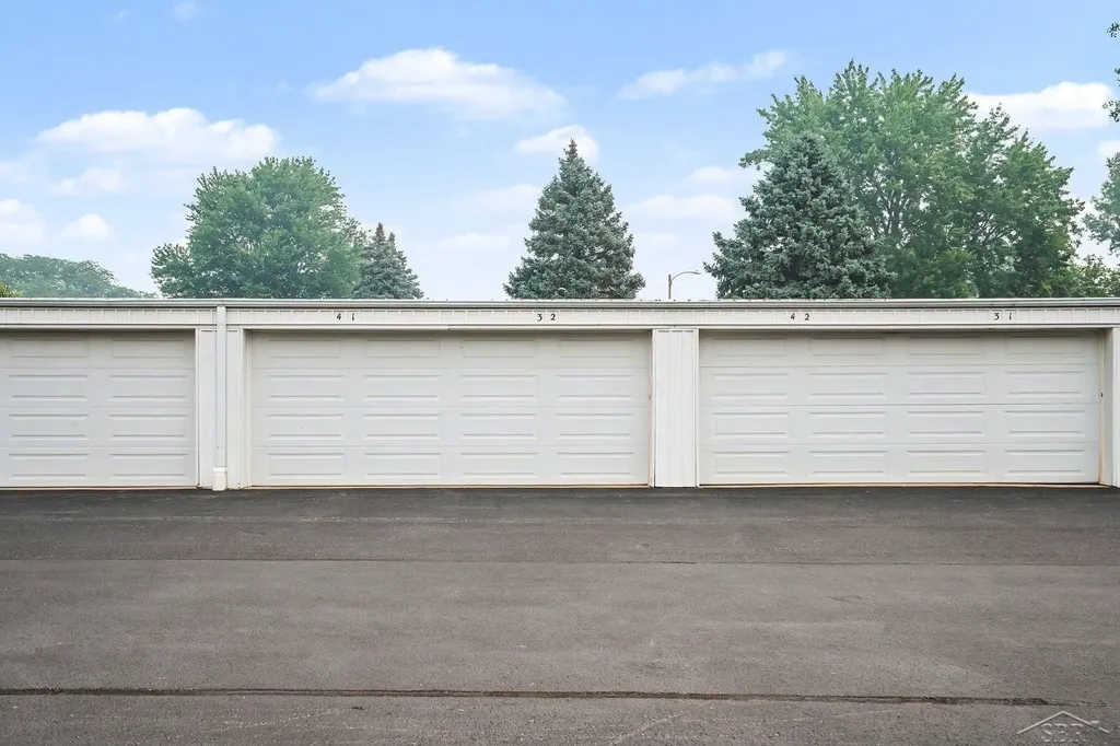 9035 Greenway Boulevard Thomas Township MI 48609