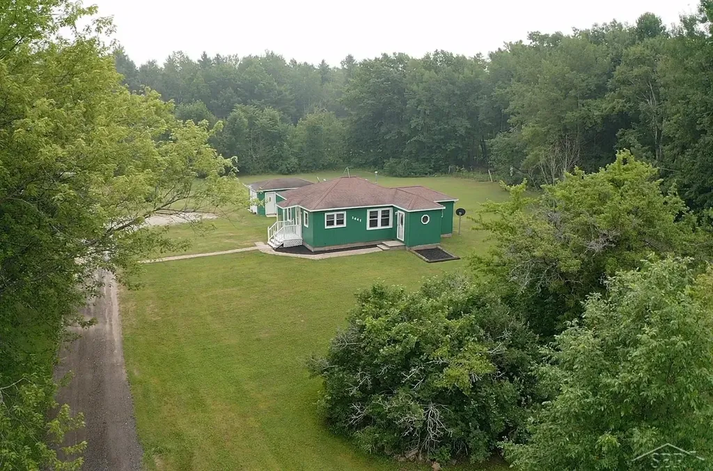 2647 S Us 23 Alabaster Township MI 48763