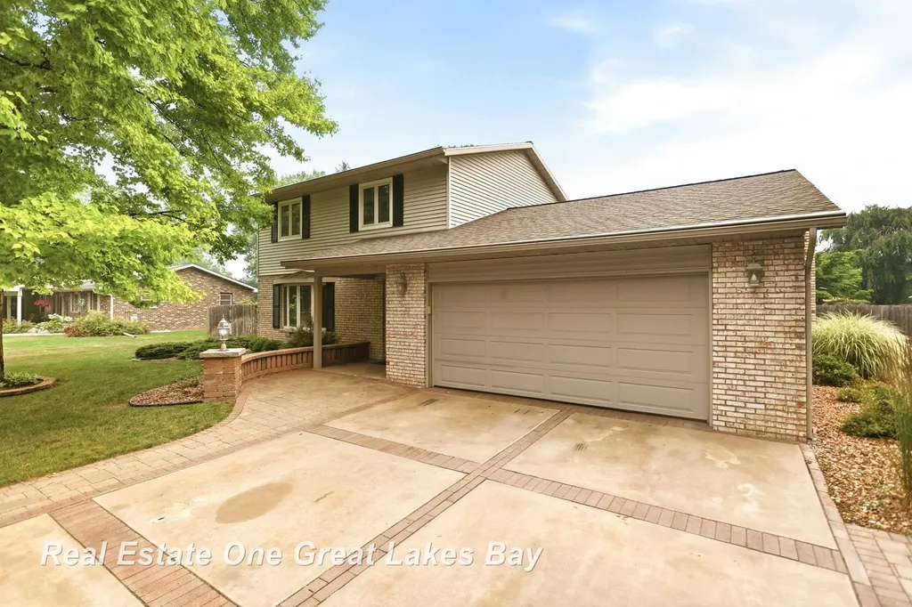 7560 S Laurie Lane Thomas Township MI 48609