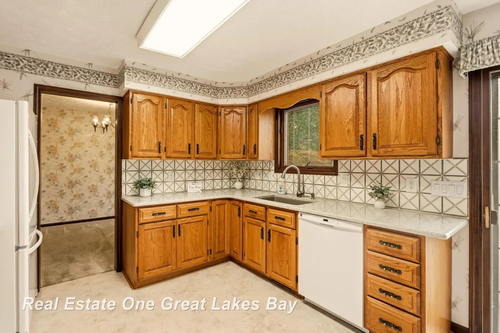 7560 S Laurie Lane Thomas Township MI 48609