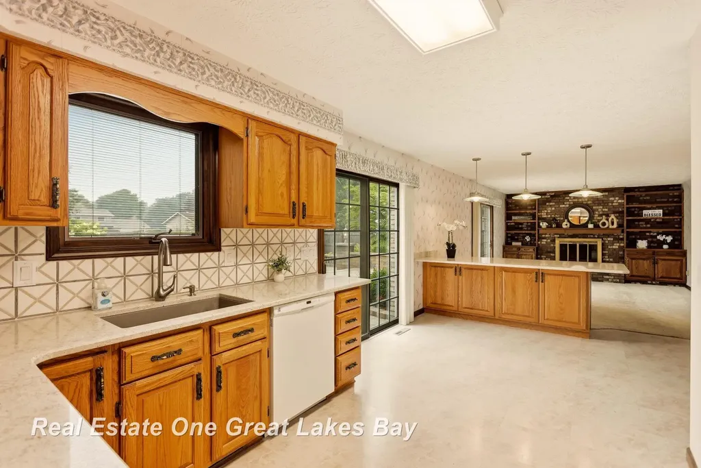 7560 S Laurie Lane Thomas Township MI 48609