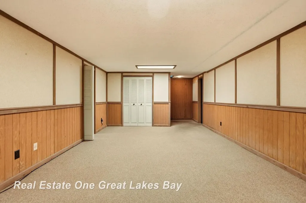 7560 S Laurie Lane Thomas Township MI 48609