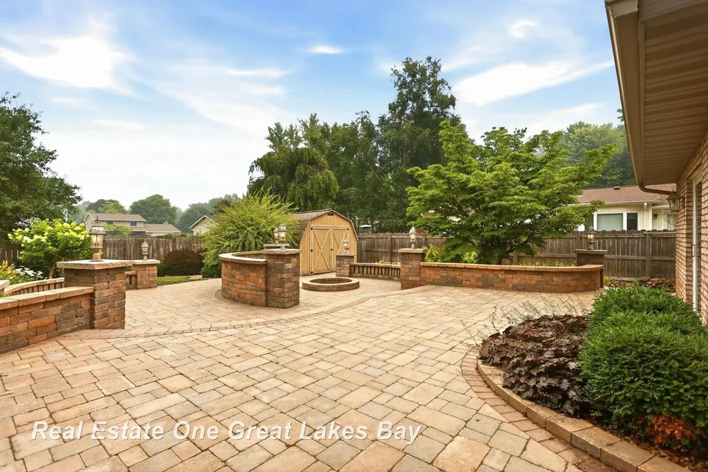 7560 S Laurie Lane Thomas Township MI 48609