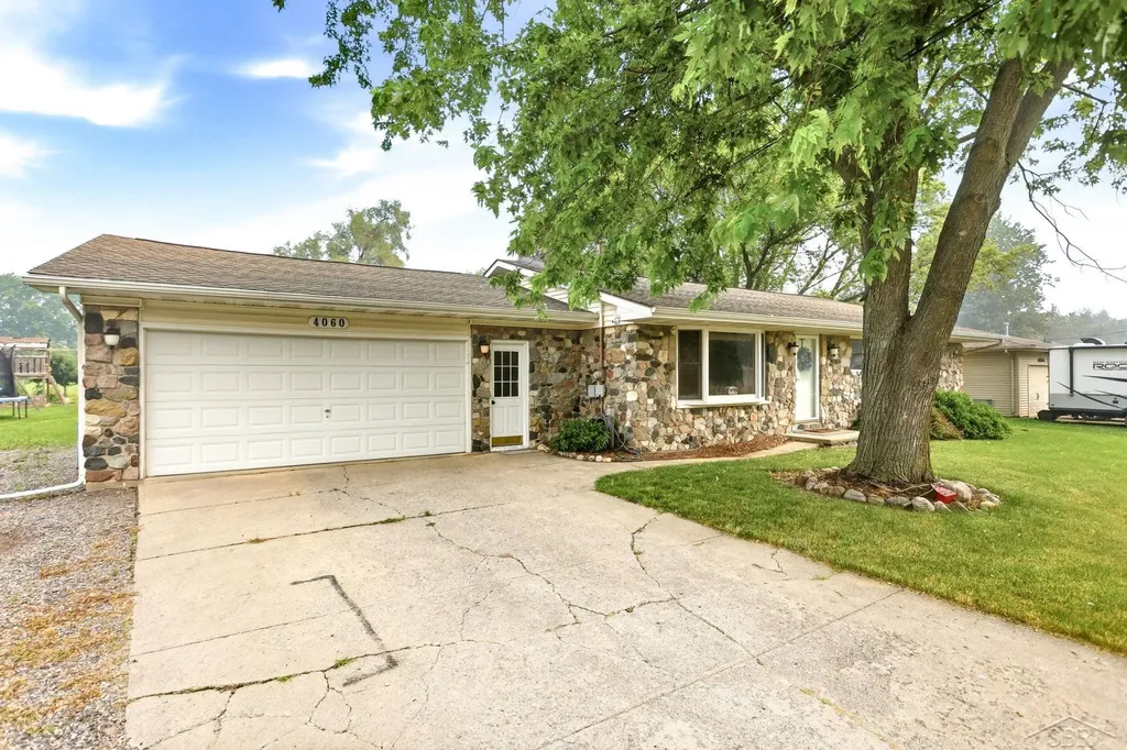 4060 Diceglie Court Kochville Township MI 48604