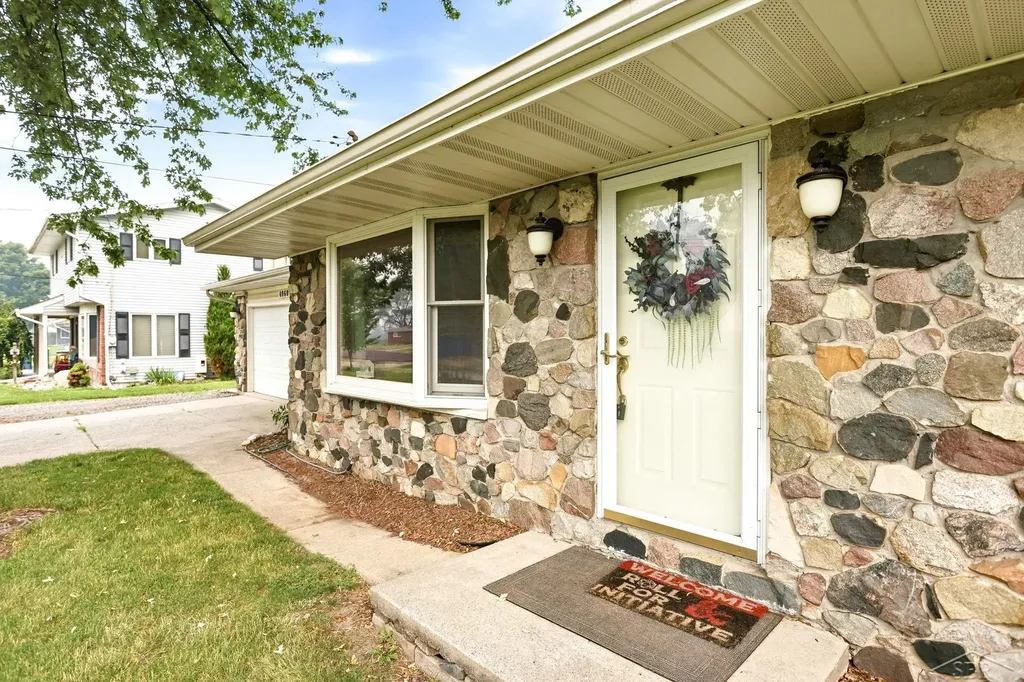 4060 Diceglie Court Kochville Township MI 48604