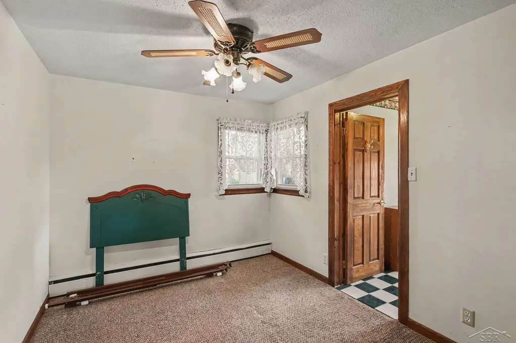 5111 Weiss Street Saginaw Charter Township MI 48603