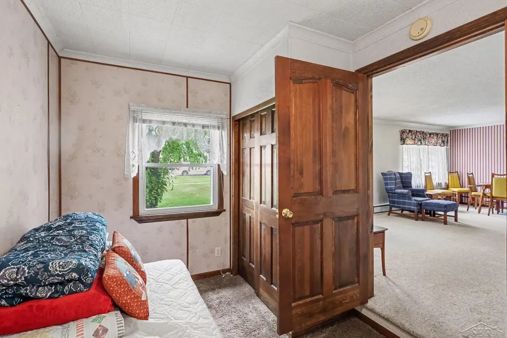 5111 Weiss Street Saginaw Charter Township MI 48603