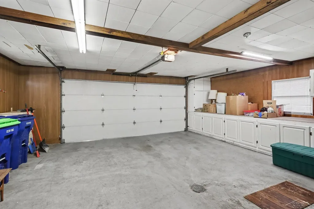 5111 Weiss Street Saginaw Charter Township MI 48603