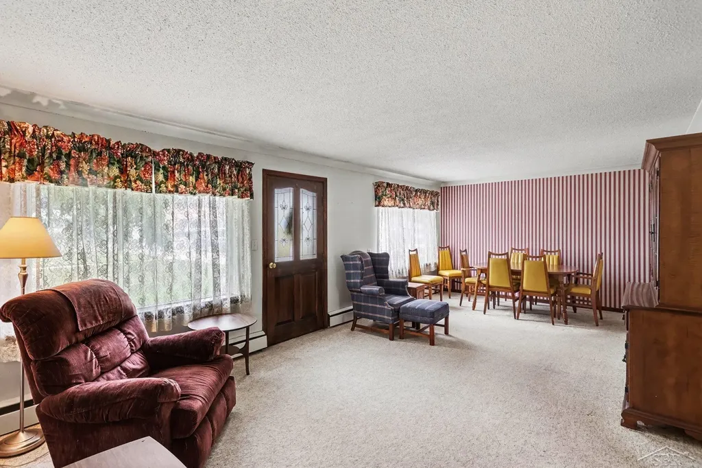 5111 Weiss Street Saginaw Charter Township MI 48603