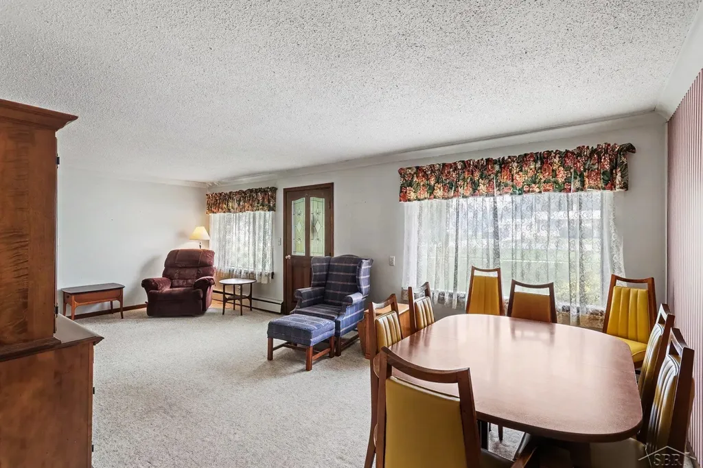 5111 Weiss Street Saginaw Charter Township MI 48603