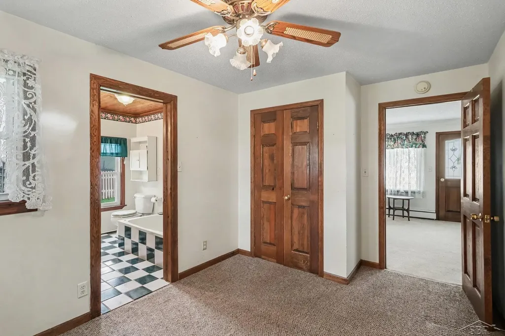 5111 Weiss Street Saginaw Charter Township MI 48603