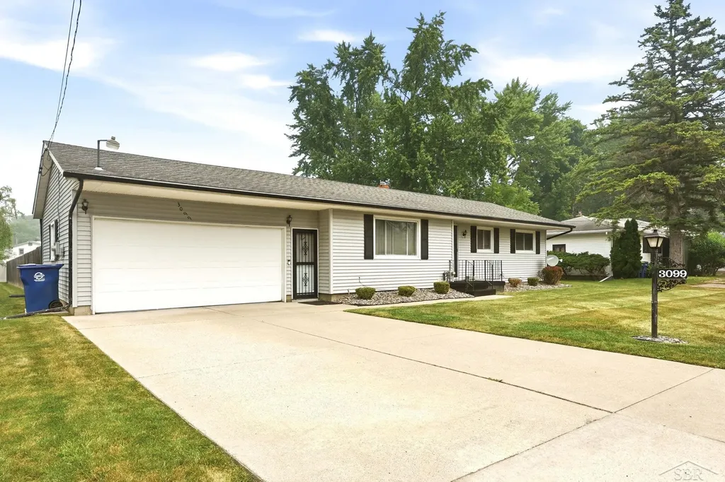 3099 Bertha Drive Buena Vista Charter Township MI 48601