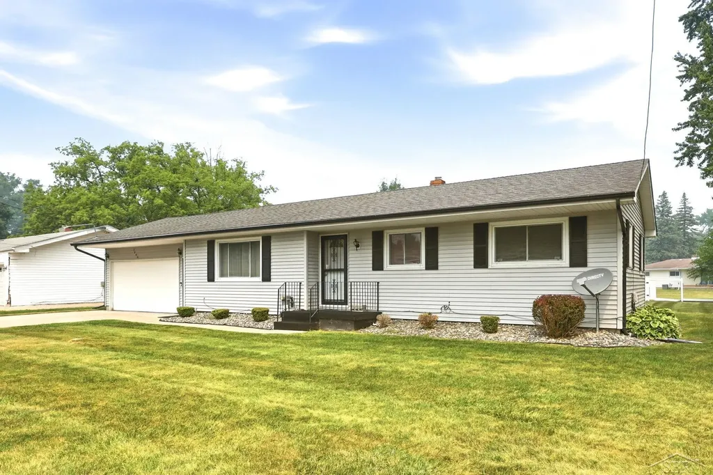 3099 Bertha Drive Buena Vista Charter Township MI 48601