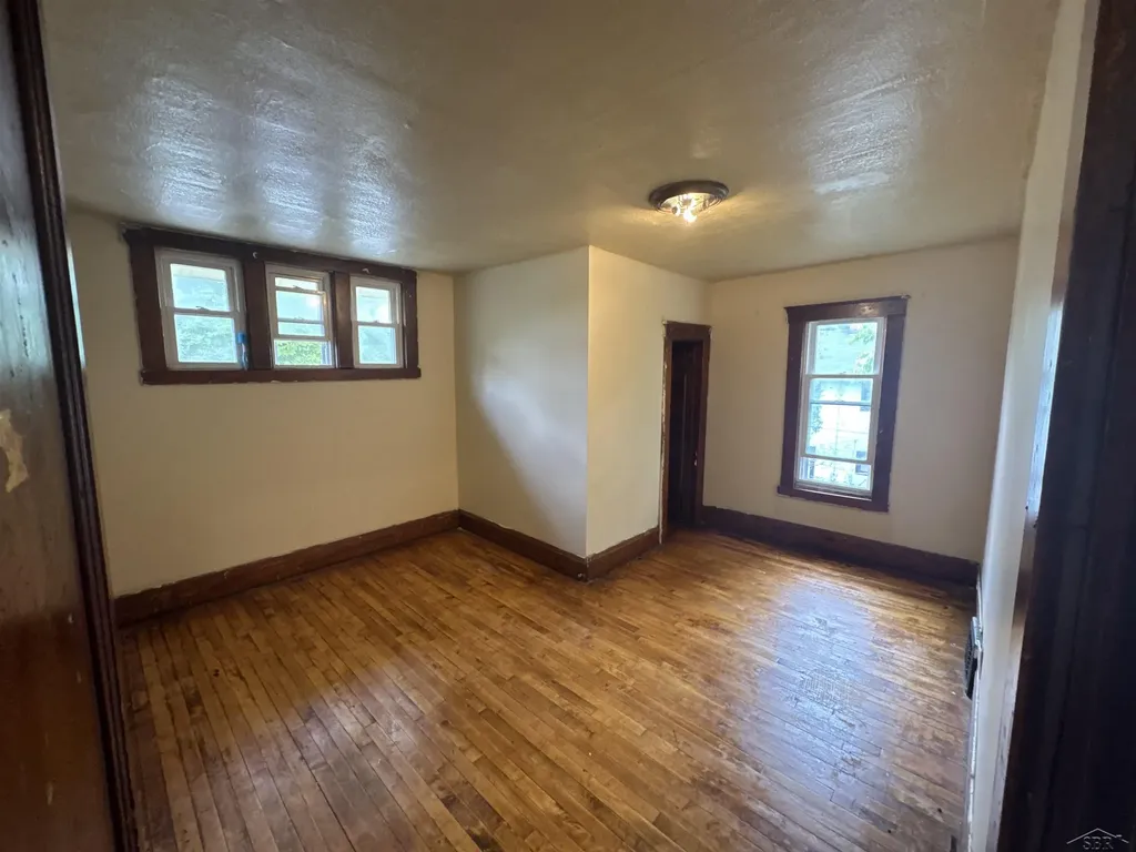 412 S 15th Street Saginaw City MI 48601