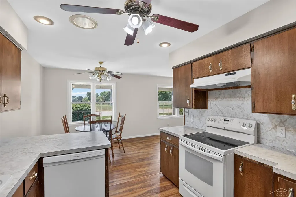 445 Henry Street Sebewaing Village MI 48759